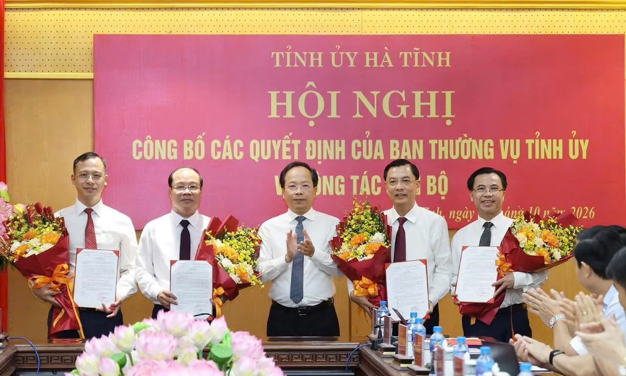 Hà Tĩnh: Công bố các quyết định của Ban Thường vụ Tỉnh ủy về công tác cán bộ