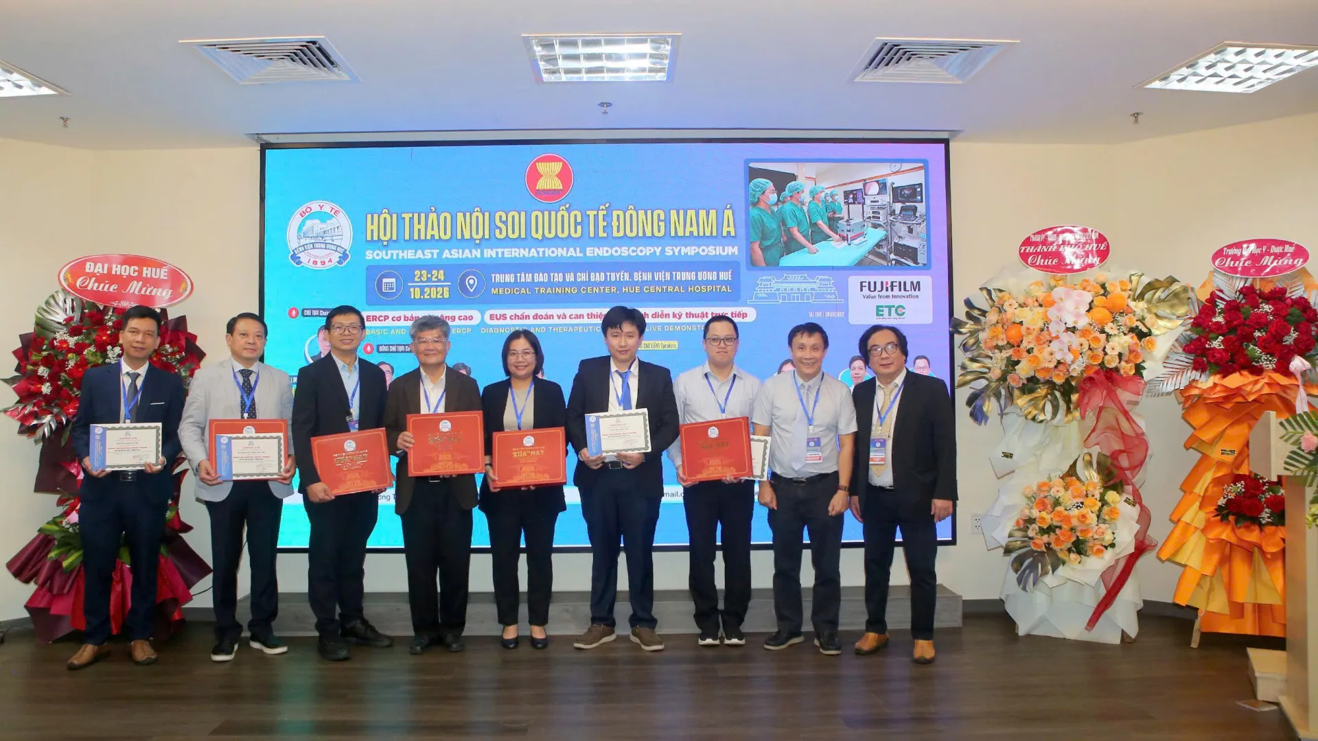 Cập nhật kỹ thuật nội soi can thiệp từ các chuyên gia Đông Nam Á