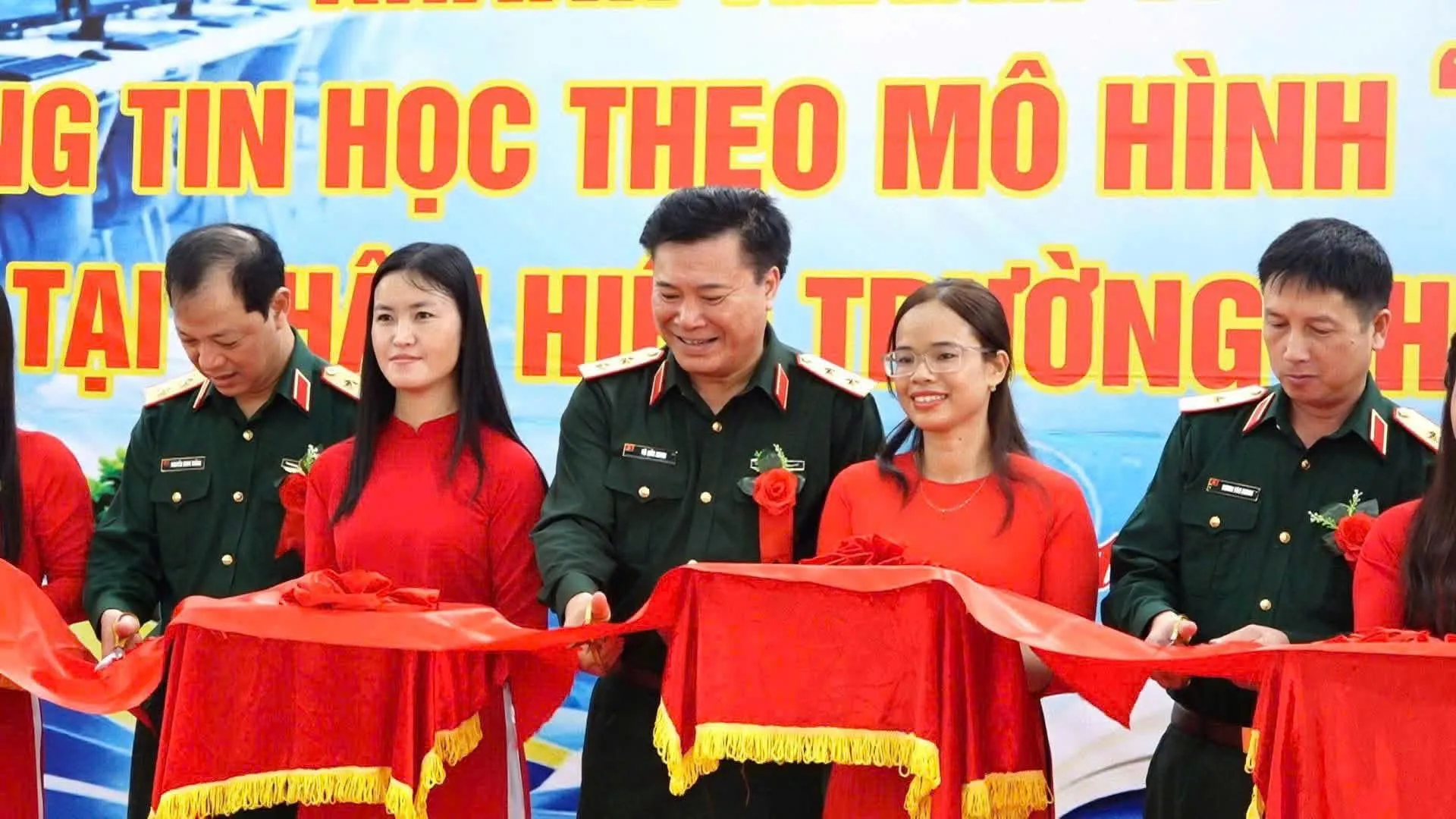 Bộ Tư lệnh 86 khánh thành Phòng Tin học theo mô hình “Tin học cho em”