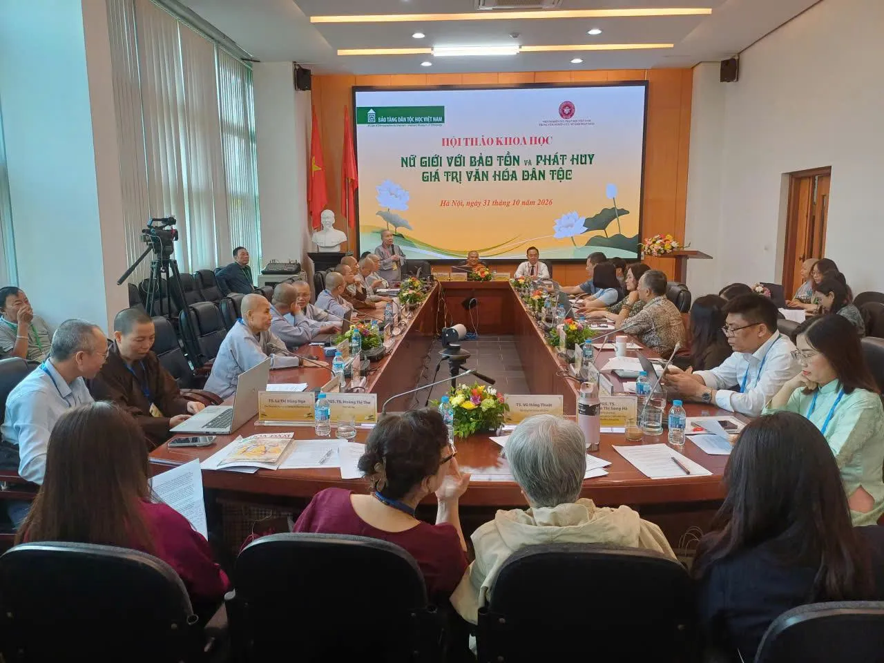 Hội thảo khoa học: “Nữ giới với bảo tồn và phát huy giá trị văn hóa dân tộc”