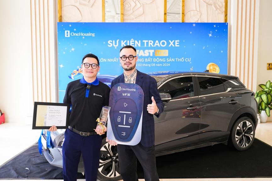 Một môi giới bất động sản được tặng VinFast VF 6 trị giá 700 triệu đồng