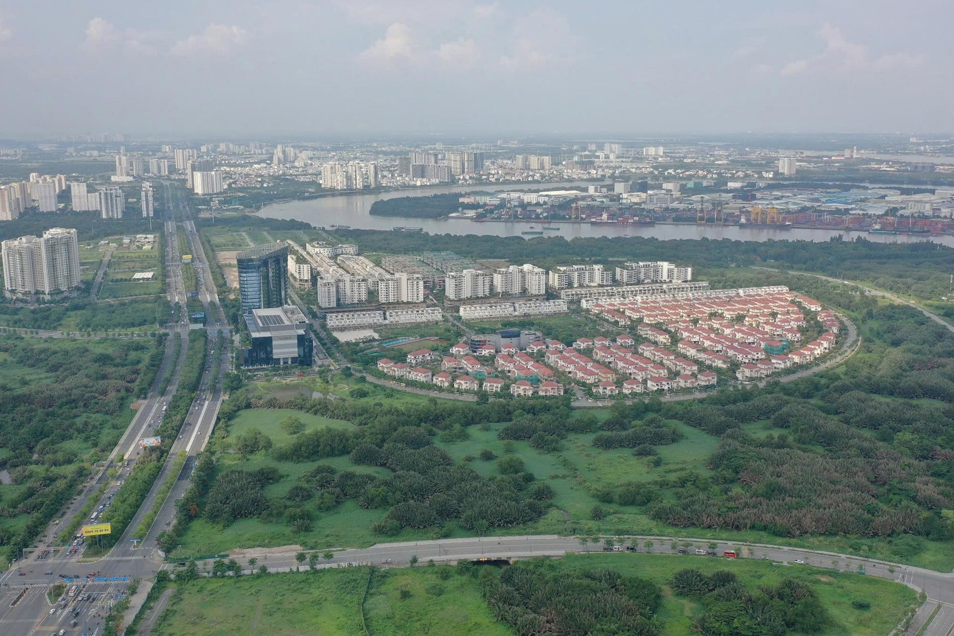 Điểm tin BĐS - tài chính 4/7: TP. Hồ Chí Minh tạm thời duy trì 3 bảng giá đất sau hợp nhất