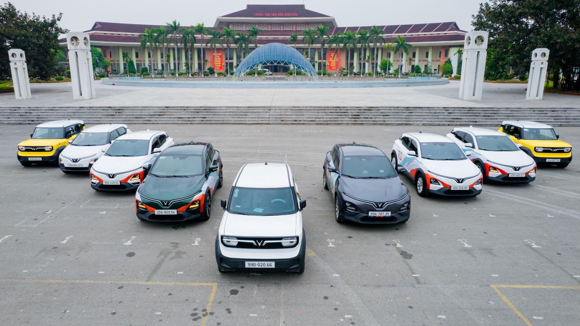 Khách mua ô tô điện VinFast sung sướng khi chi phí nuôi xe hàng tháng chỉ là tiền rửa xe