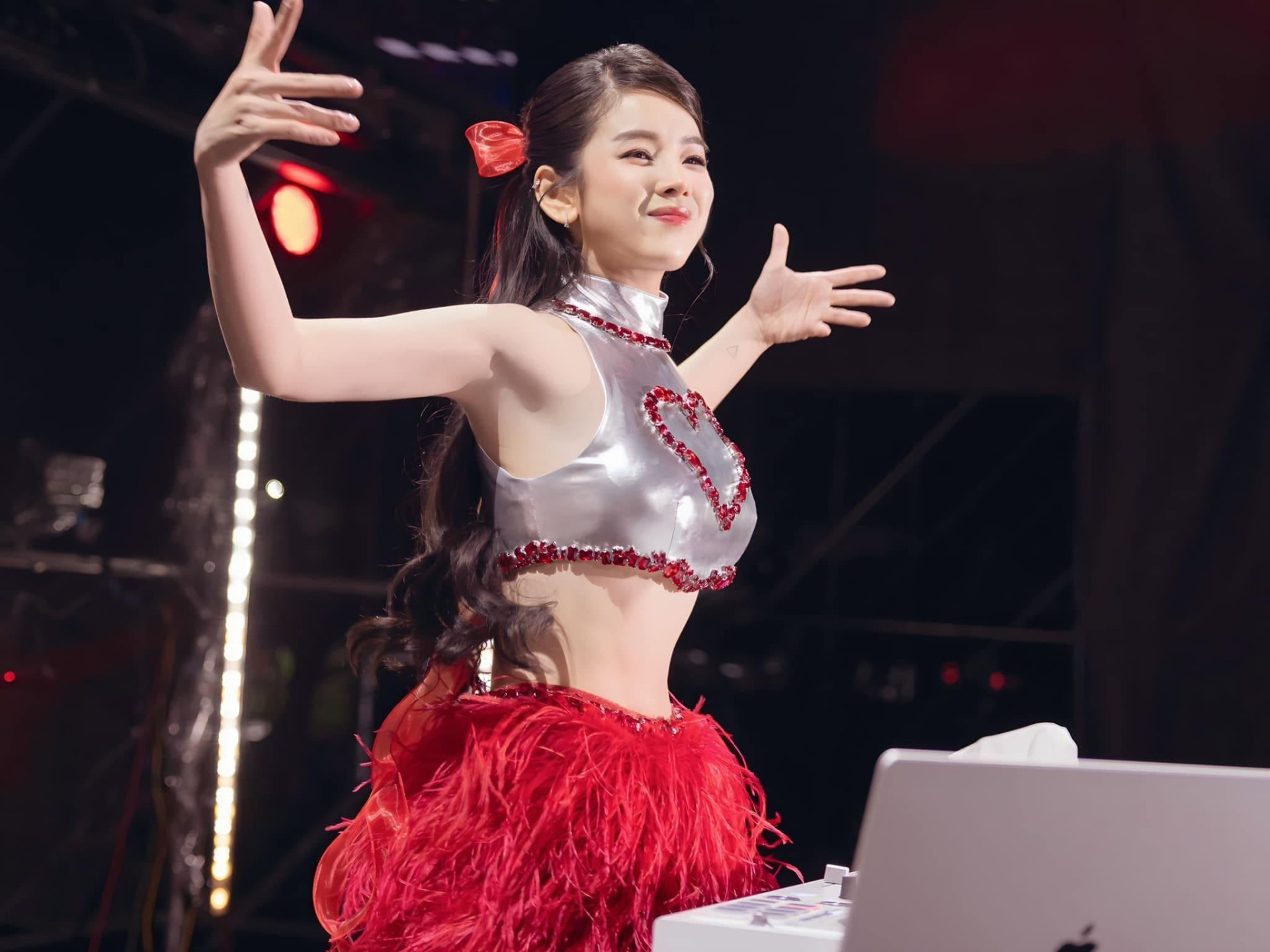“Búp bê DJ” sẽ cháy hết mình tại thành phố Thiên Niên Kỷ