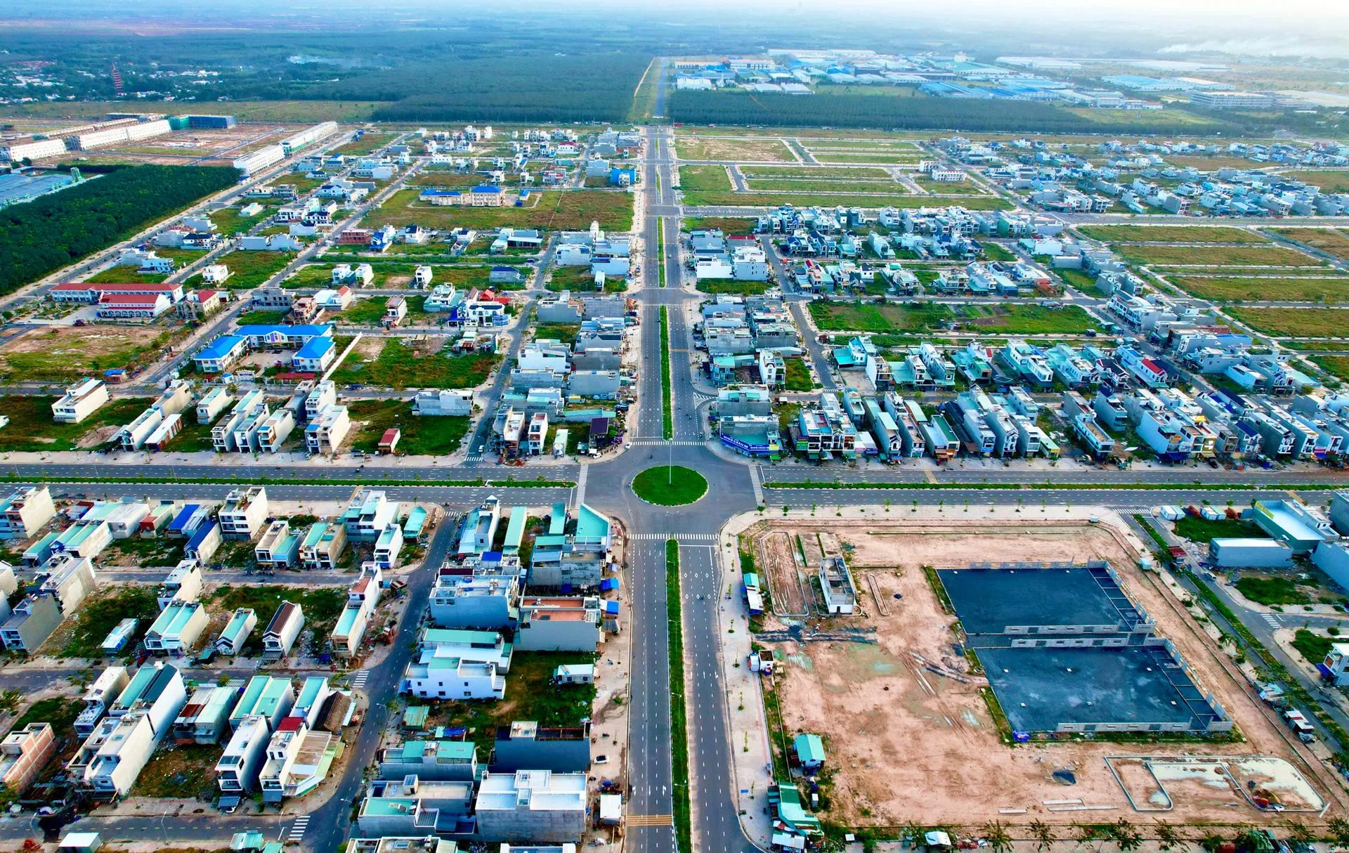 Doanh nghiệp kiến nghị một cơ chế giá đất chung, tránh phát sinh “hai giá”