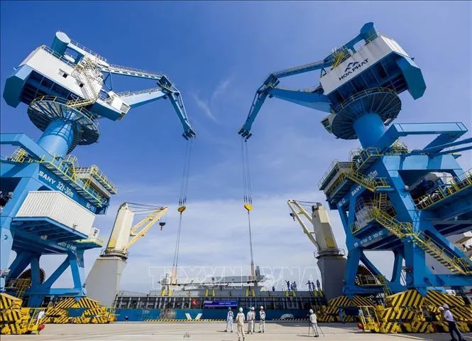 “Nước cờ” 24.000 tỷ của Trần Đình Long: Hòa Phát dựng “pháo đài logistics” ở Nam Trung Bộ