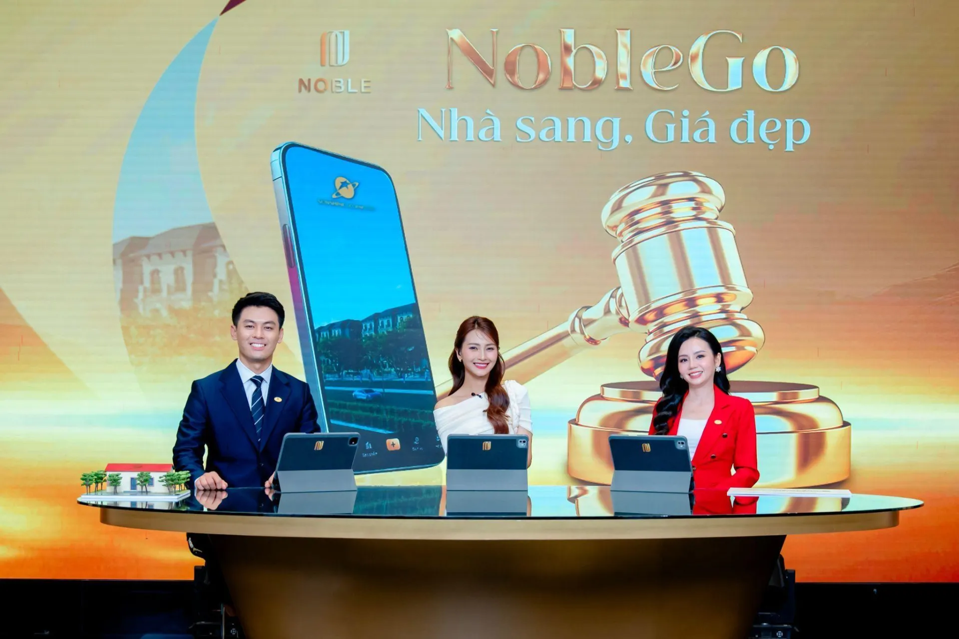 Sunshine Group: Tiên phong đưa livestream đặt giá bất động sản lên sóng truyền hình quốc gia