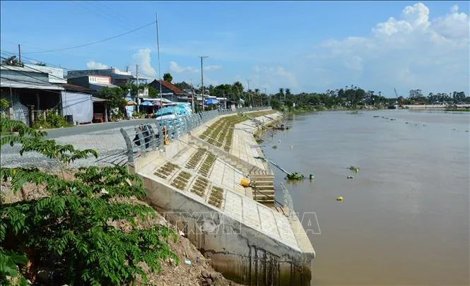 vna_potal_dong_thap_chi_300_ty_dong_cho_cong_tac_phong_chong_sat_lo_bo_song_cai_vung_stand