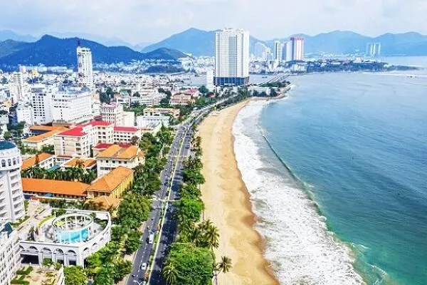 Khánh Hòa lên kế hoạch đấu giá “đất vàng” dọc bờ biển Nha Trang