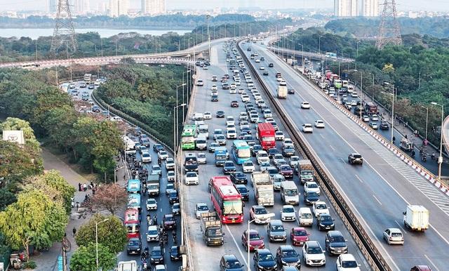 Hà Nội phân luồng giao thông cửa ngõ, hạn chế ùn tắc dịp Tết
