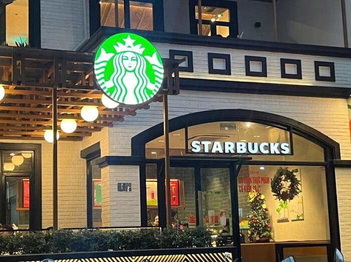 Starbucks chi gần 1 tỷ đồng/tháng “hồi sinh” tại Bitexco sau khi rời Hàn Thuyên