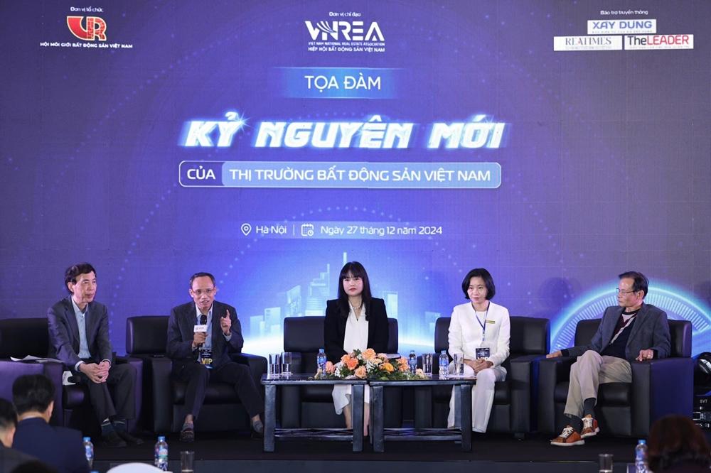 Bất động sản Việt Nam: Giá cao gấp 60 năm thu nhập, rủi ro bong bóng đang rất gần!