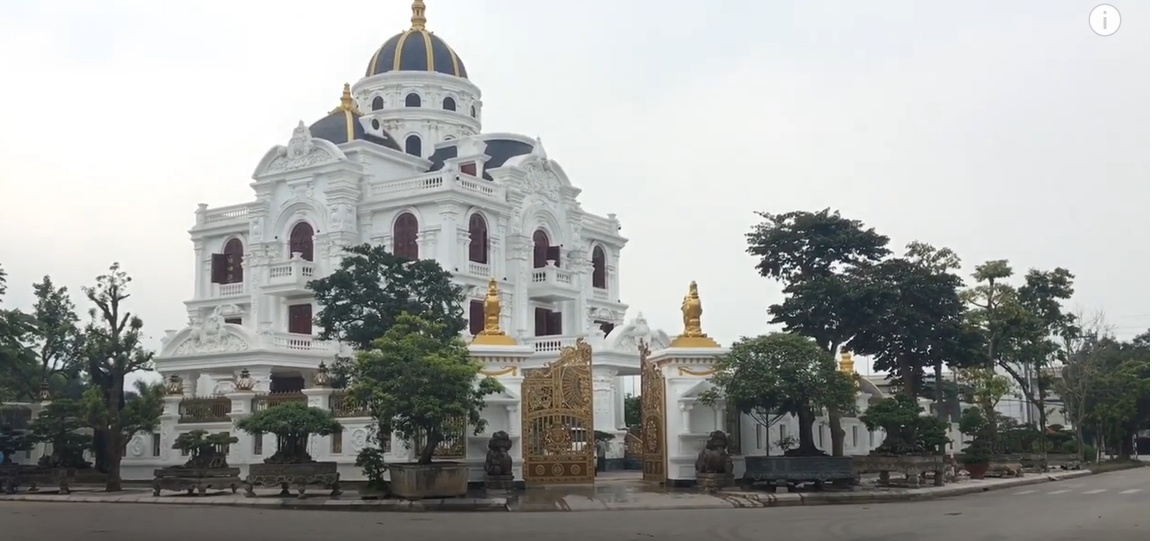 Lâu đài Thanh Long - Kiệt tác tân cổ điển dát vàng của ông chủ thạch rau câu Long Hải