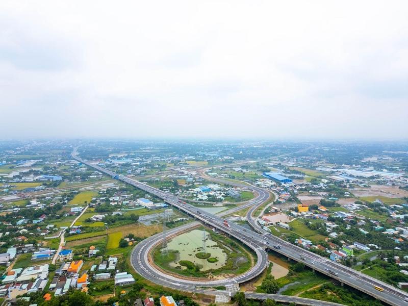 Điểm tin BĐS - tài chính 1/3: Hạ tầng phát triển, bất động sản khu Tây TP.HCM khởi sắc