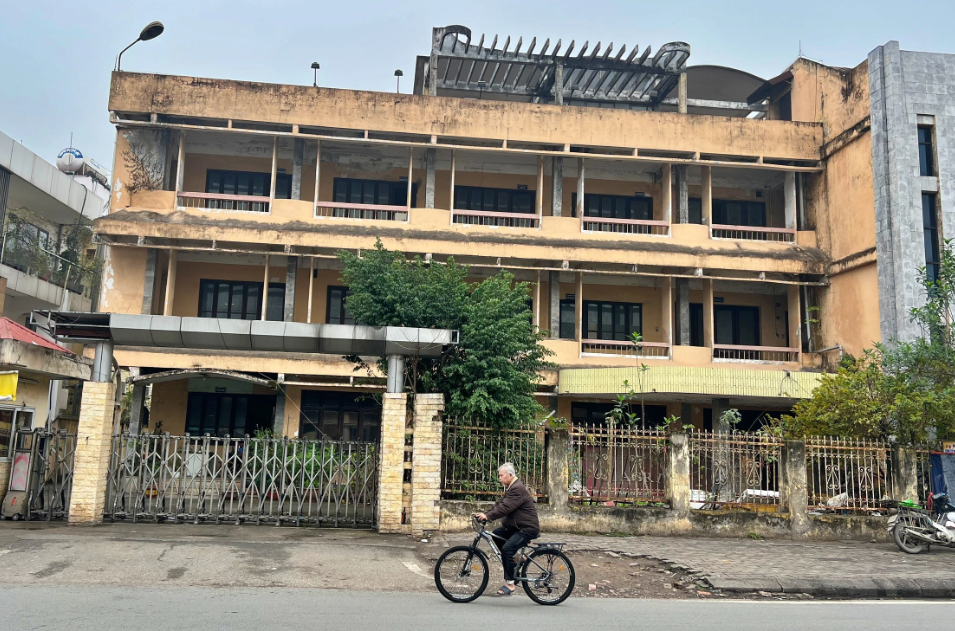 Điểm tin BĐS - tài chính 19/4: Nhà nước sẽ thu hồi nhà, đất công bỏ hoang 12 tháng