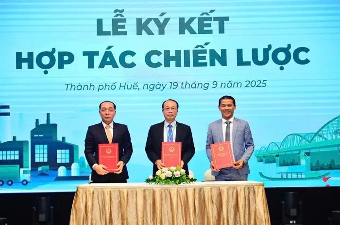 Phương Trang và Kim Long Motor đề xuất hai dự án lớn tại Huế