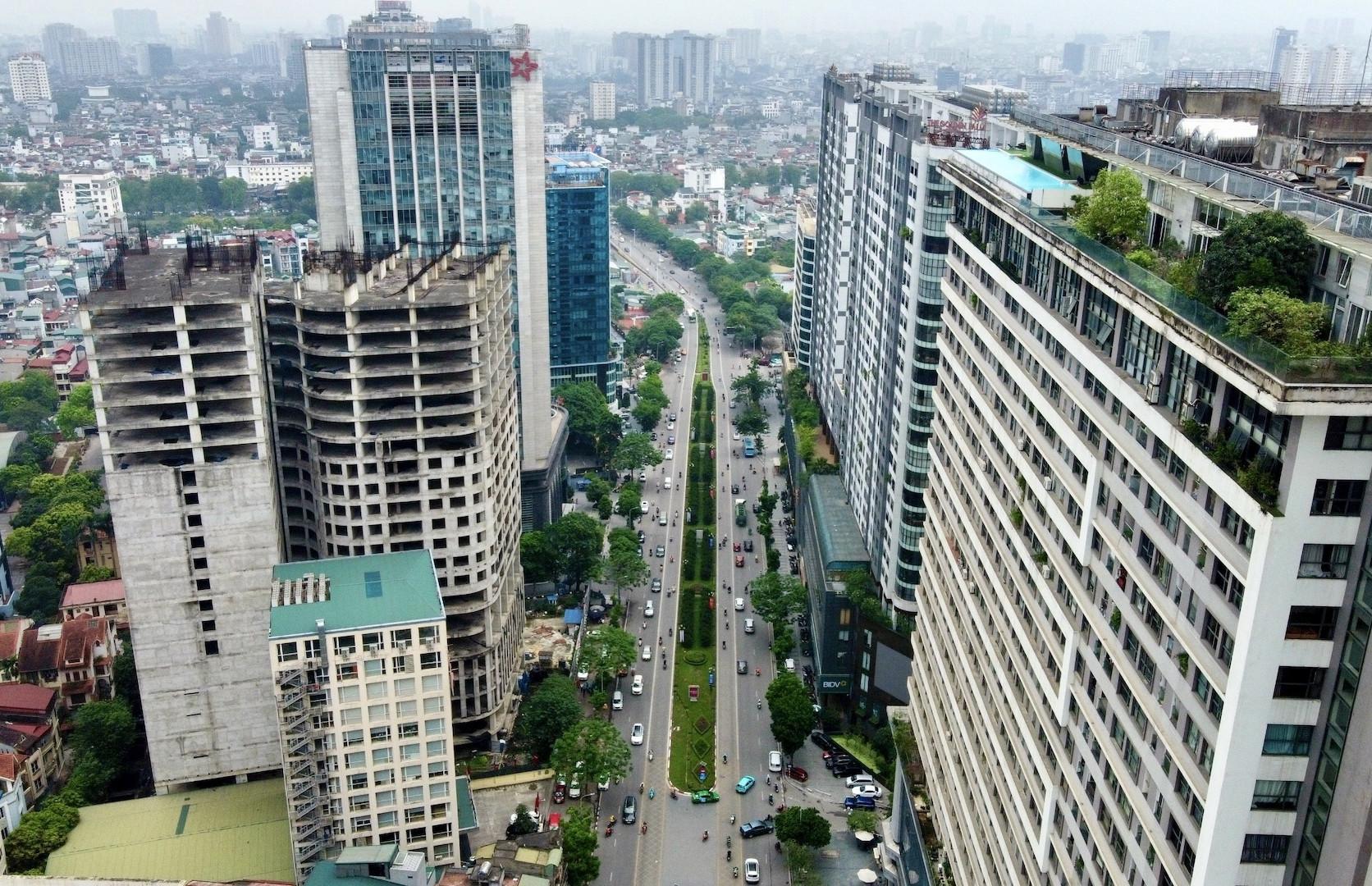Tồn kho bất động sản 'phình to', giá nhà vẫn tiếp tục leo thang