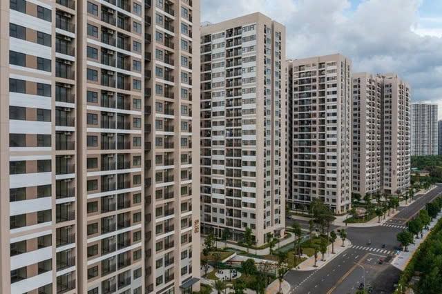 Cuối năm, nhà đầu tư 'cắt lỗ' vì áp lực tài chính chung cư
