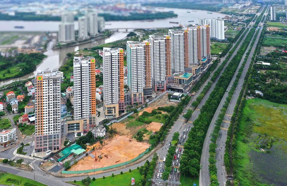 FDI bất động sản 'bứt tốc' đầu năm, vượt mốc 2 tỷ USD