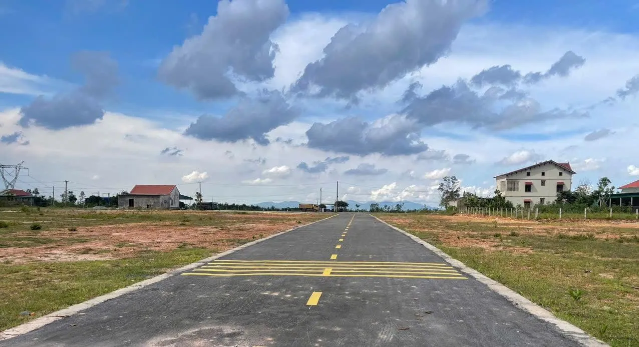 Làng quê Hà Tĩnh 'náo loạn' sau tin quy hoạch, đất trồng khoai 'vọt' giá bạc tỷ