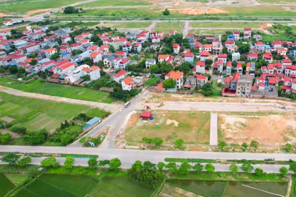 Đất đấu giá ở Hà Nội tăng vọt: Tín hiệu đáng mừng hay lời cảnh tỉnh cho giới đầu tư?