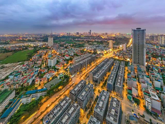 Khi đầu cơ bất động sản không còn là lối thoát an toàn cho những ai cố gắng gồng lãi ngân hàng
