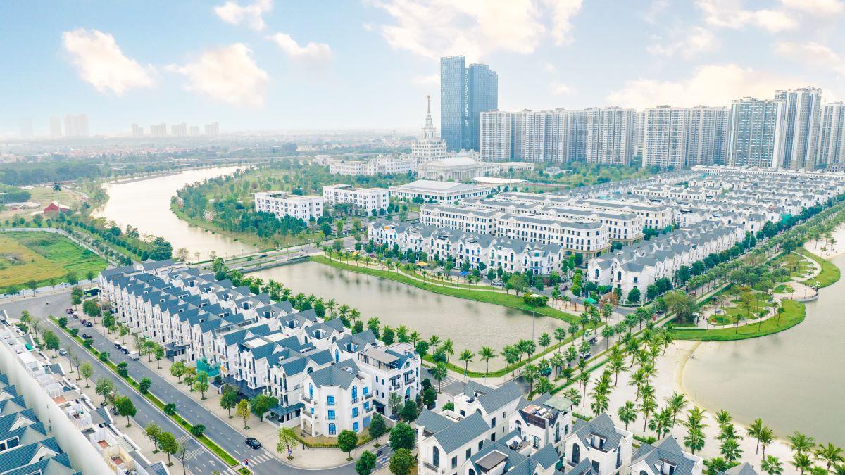 Thị trường xoay trục sau luật mới, bất động sản thấp tầng Vinhomes chiếm sóng với lợi nhuận kép từ 16%/năm