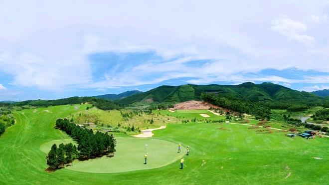 Quảng Ninh kêu gọi đầu tư 8 dự án sân golf nghìn tỷ