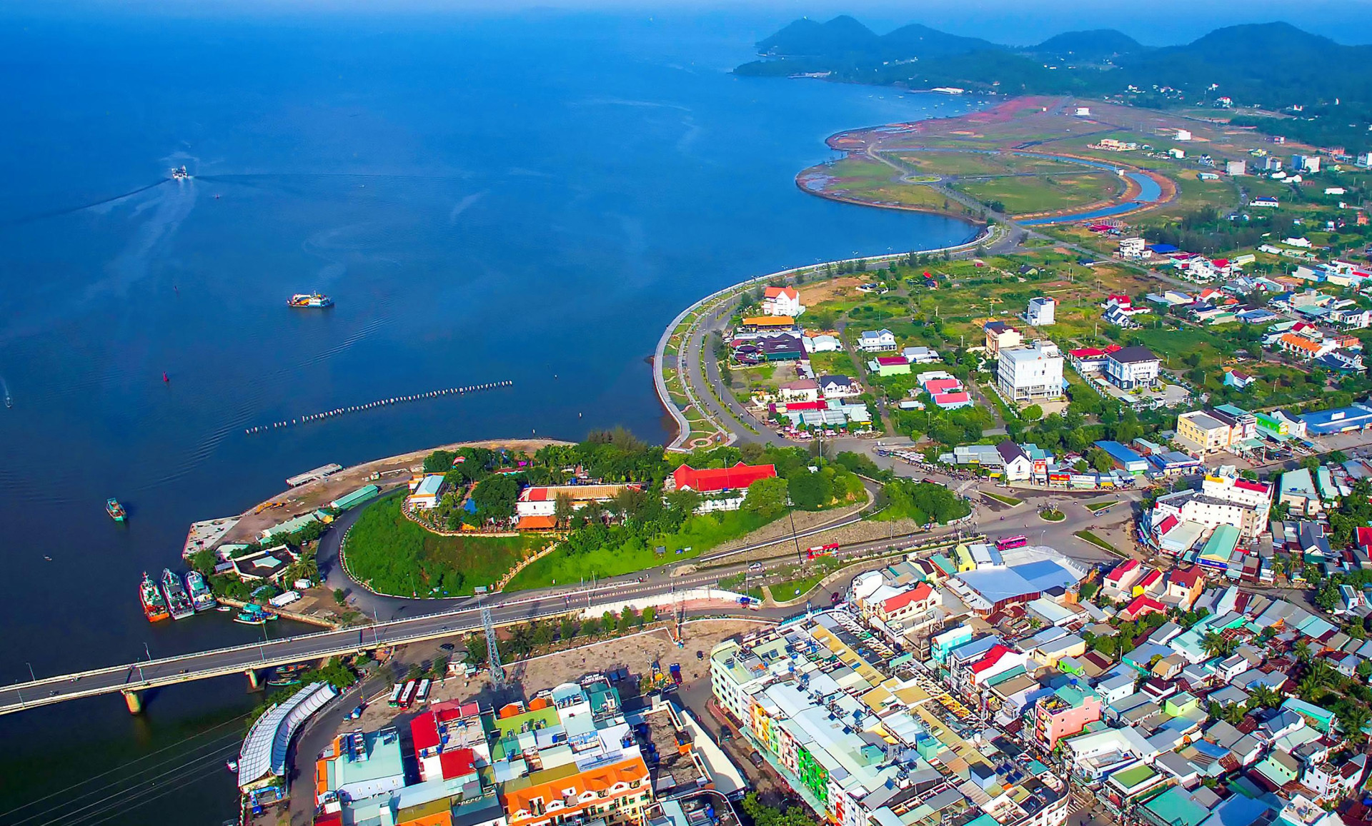 Hà Tiên đấu giá khu đất hơn 123.000 m2, khởi điểm gần 610 tỷ đồng