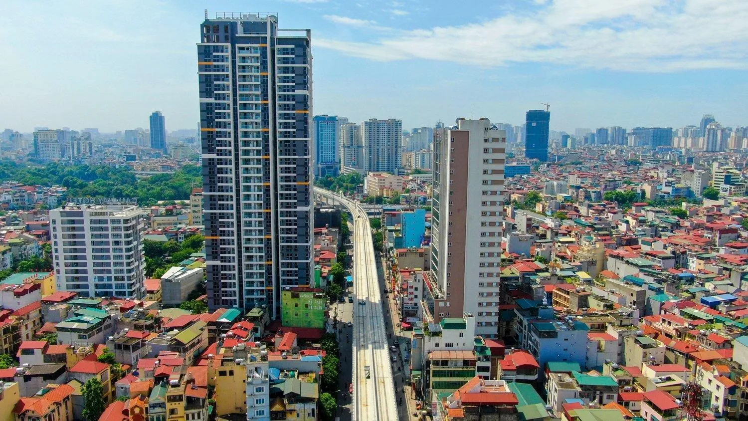 Lũng đoạn thị trường đẩy giá nhà vượt thực tế, rủi ro nghiêng về người mua