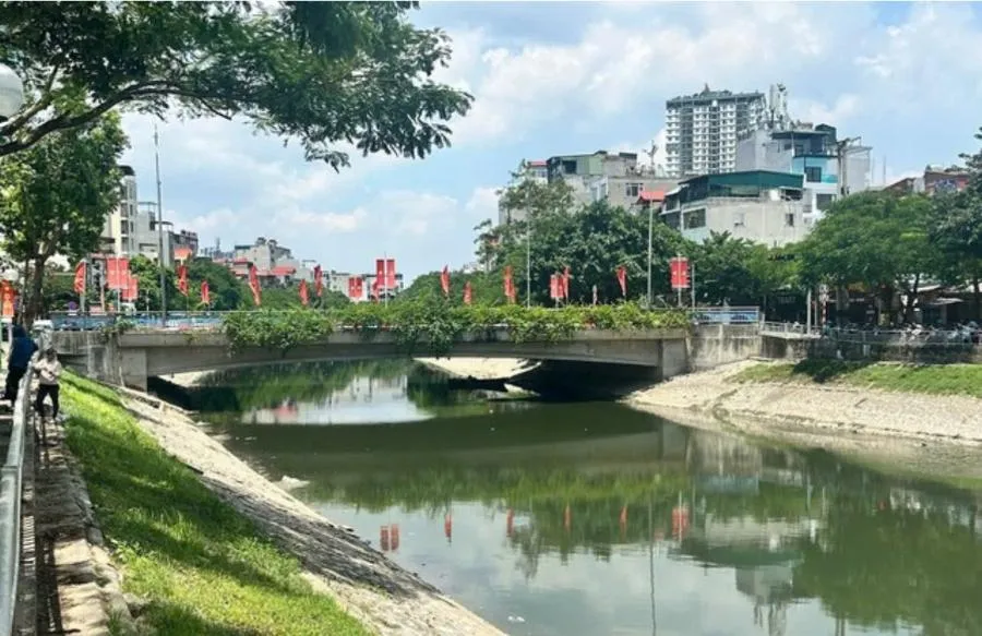 Hà Nội triển khai dự án khẩn cấp bổ cập nước cho sông Tô Lịch