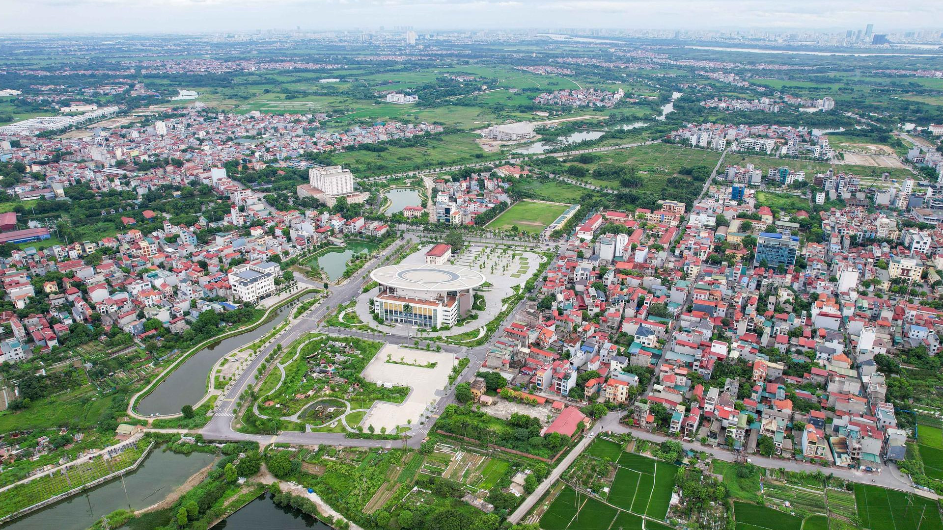 (Bản tin) Bất động sản - tài chính 8/8/2024: Đông Anh, Gia Lâm có thể thành quận ngay trong năm nay