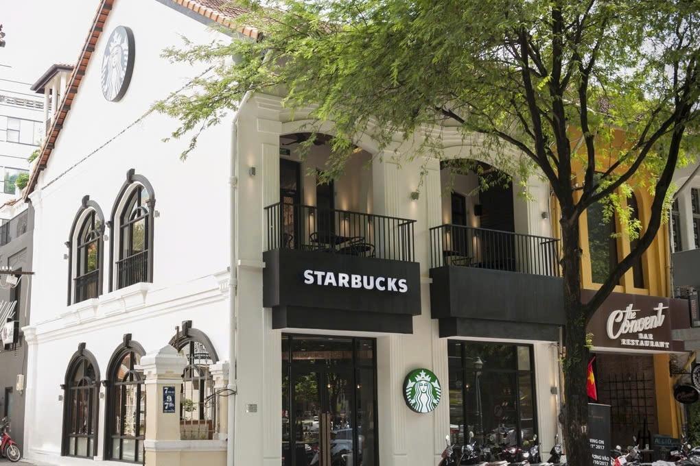 Đằng sau việc Starbucks bất ngờ đóng cửa quán cà phê cao cấp có vị trí đắc địa nhất TP.HCM