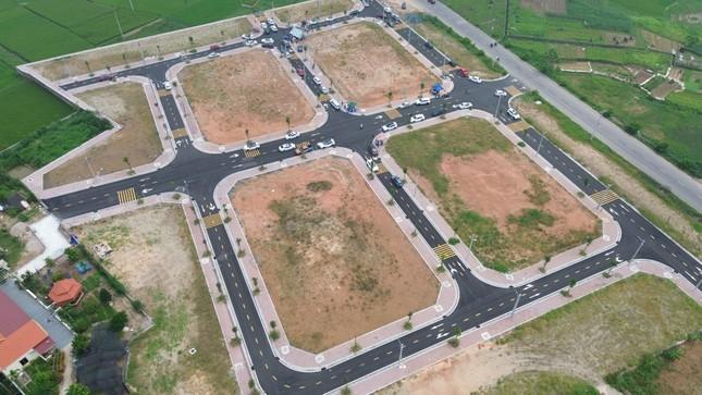 Điểm tin bất động sản - tài chính 11/9: Đấu giá đất nền huyện Phúc Thọ lập đỉnh, cao nhất gần 70 triệu đồng/m2