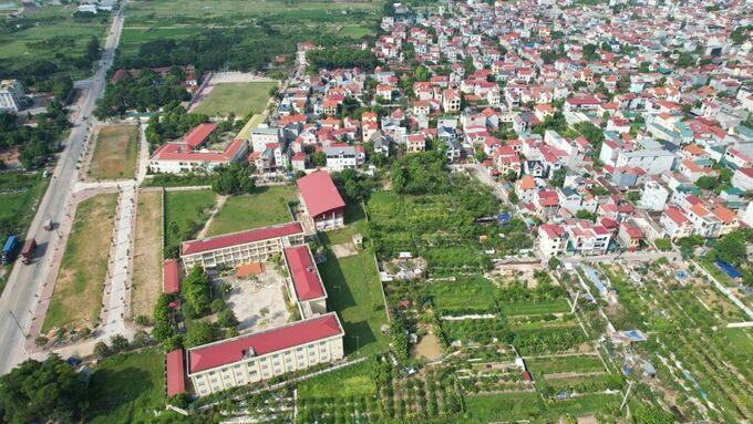 Điểm tin BĐS - tài chính 21/9: Thêm một huyện vùng ven Hà Nội bất ngờ hoãn đấu giá đất