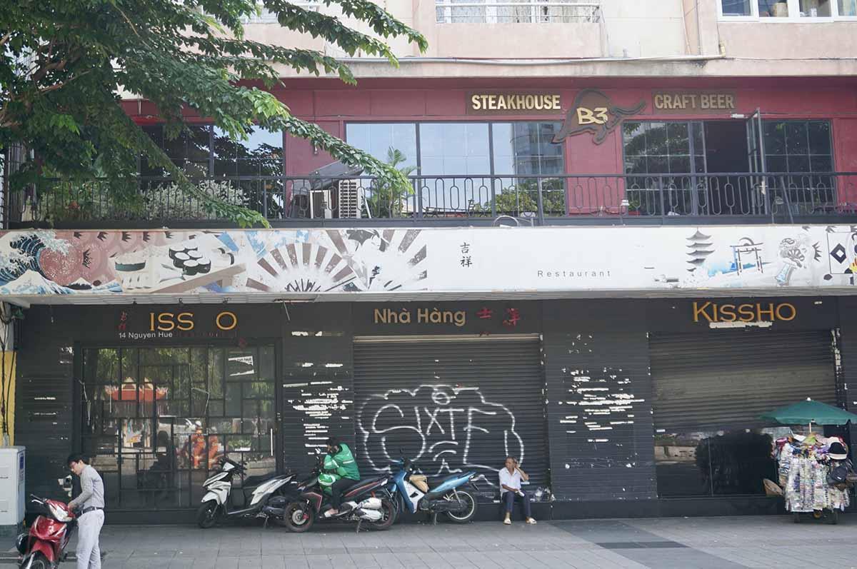 Mặt bằng cho thuê để trống nhưng giá vẫn cao ngất ngưởng