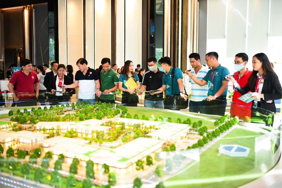 Bất cập tràn lan trong đào tạo nghề môi giới bất động sản: Lỗ hổng lớn khó lấp!