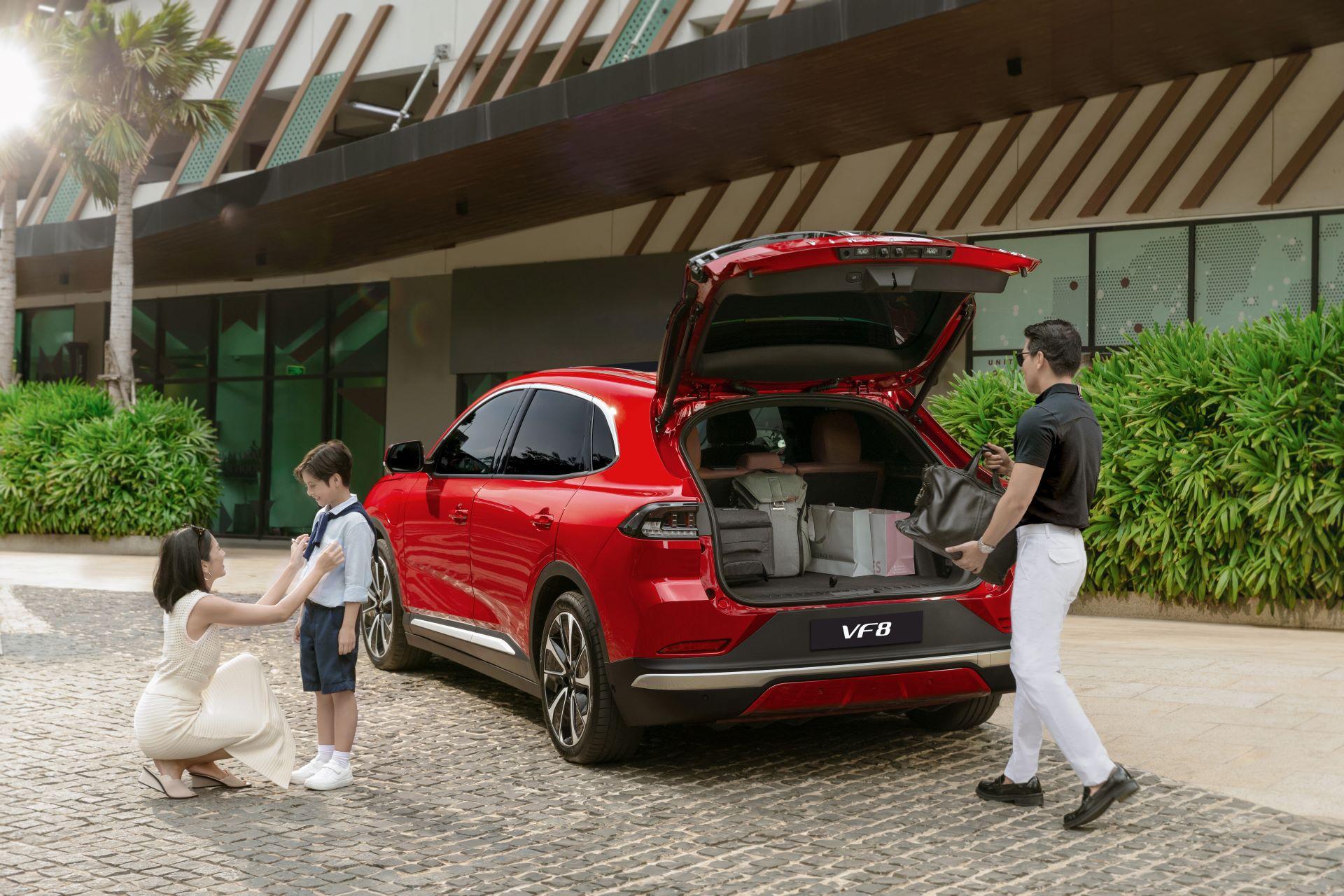 VinFast VF 8: SUV 5 chỗ vượt kì vọng cho gia đình Việt