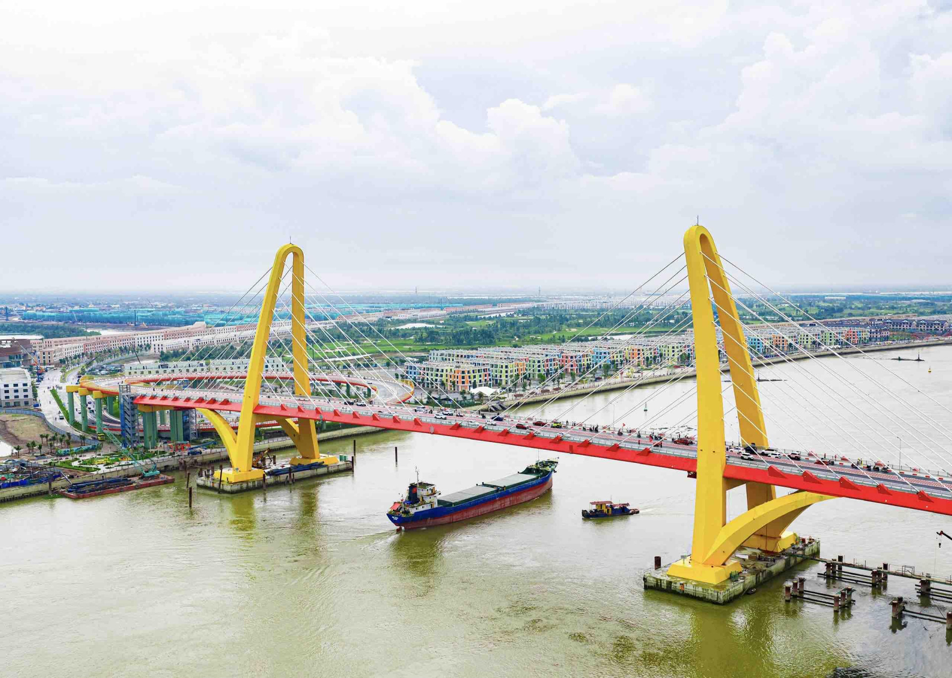Vingroup thông xe cầu Hoàng Gia – Biểu tượng phát triển mới phía Đông Bắc thành phố Hải Phòng