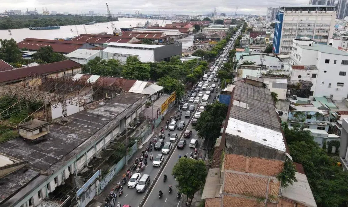 TP.HCM đề xuất đầu tư gần 3.000 tỷ đồng mở rộng đường Nguyễn Tất Thành và xây mới cầu Tân Thuận 1