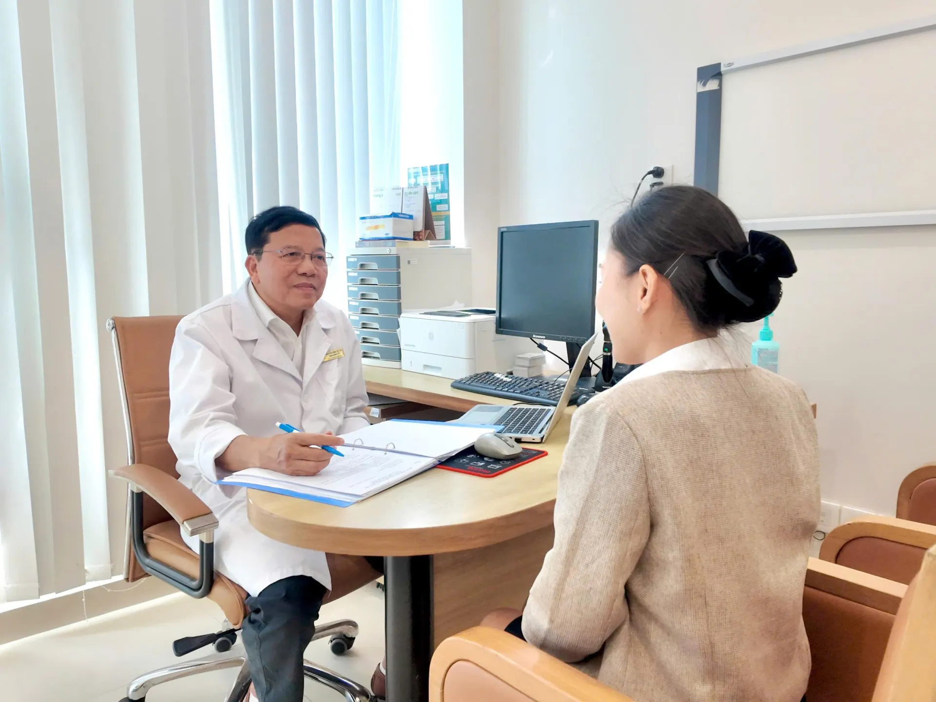 Bác sĩ hơn 30 năm bảo vệ sự sống cho hàng nghìn thận ghép