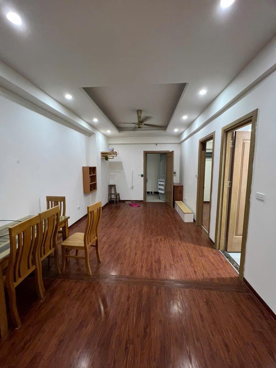 Chính chủ cần bán gấp căn hộ góc phụ view nhìn Hồ, full nội thất tại KDT Thanh Hà Cienco 5