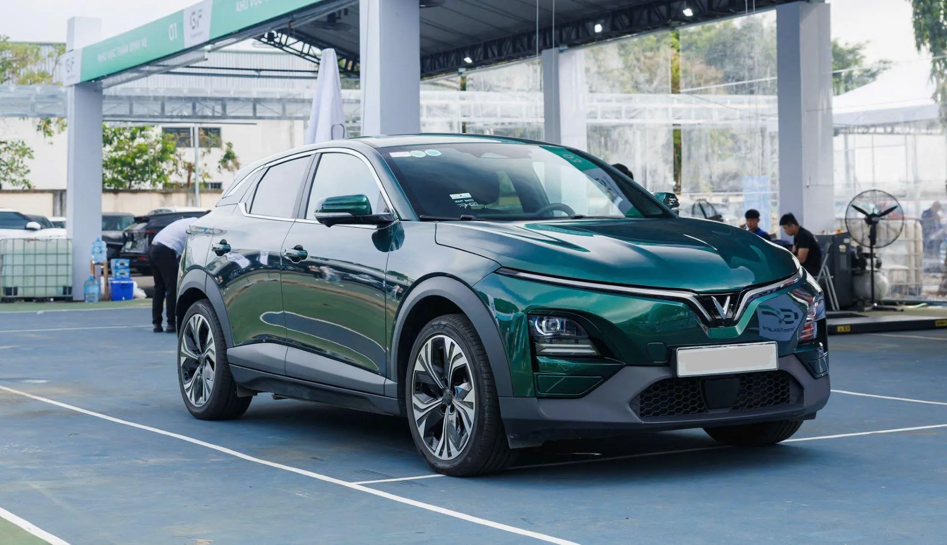 VinFast VF 6 - SUV gia đình chinh phục khách hàng bởi “có tất cả trong một”