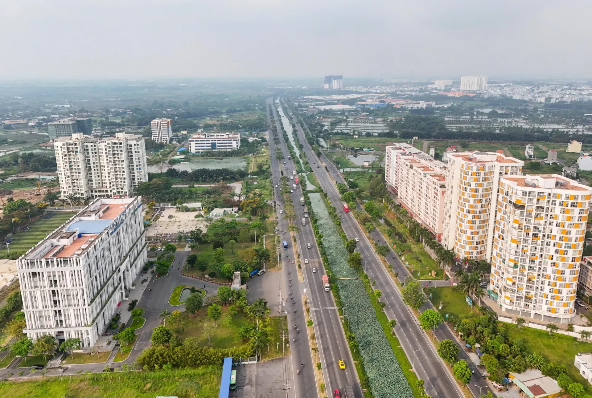 Bộ Tài chính đề xuất rút gọn thủ tục chấp thuận đầu tư, tăng phân cấp cho địa phương