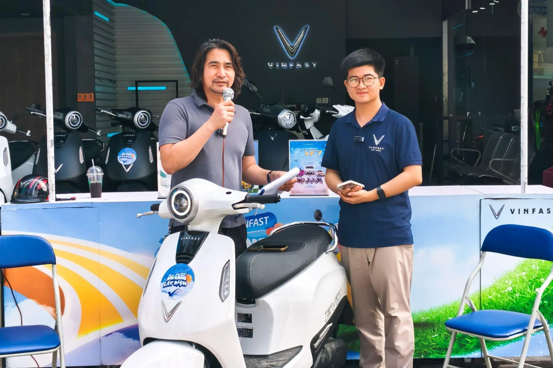 Hiểu chất VinFast vì từng làm thợ sửa xe, chủ chuỗi 16 showroom xe máy điện nhận về doanh thu khủng 500 tỷ đồng/năm