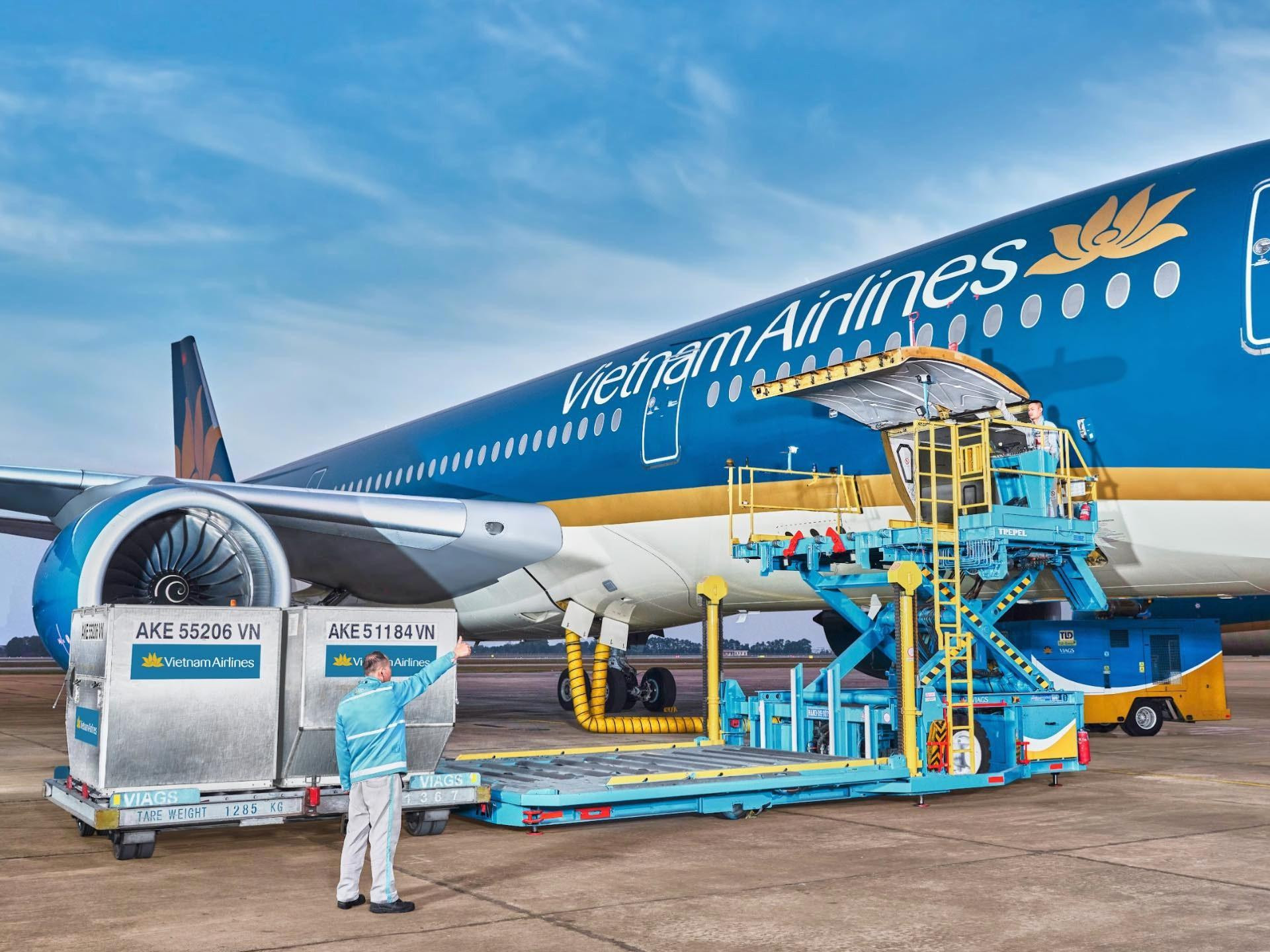 Tin vui: VietNam Airlines vận chuyển miễn phí hàng hoá cứu trợ vùng lũ Miền Bắc