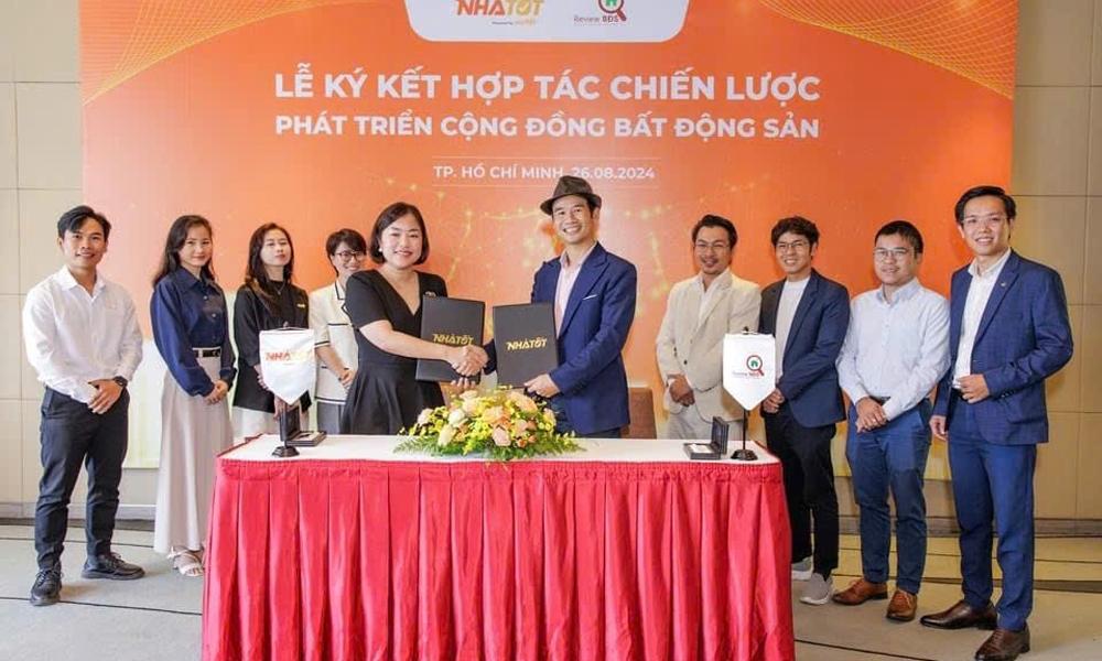 Review Bất động sản và Nhà Tốt bắt tay nhau