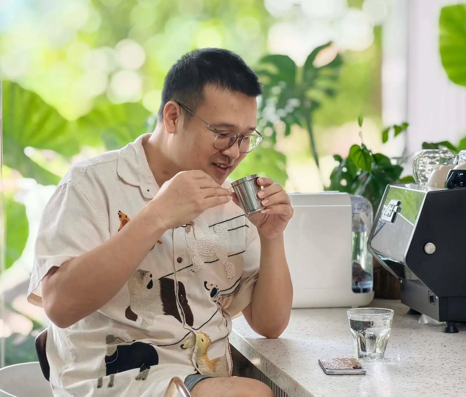 Người Hà Nội có một năng lực rất đặc biệt. Họ luôn mua căn nhà của tương lai bằng thu nhập của hiện tại