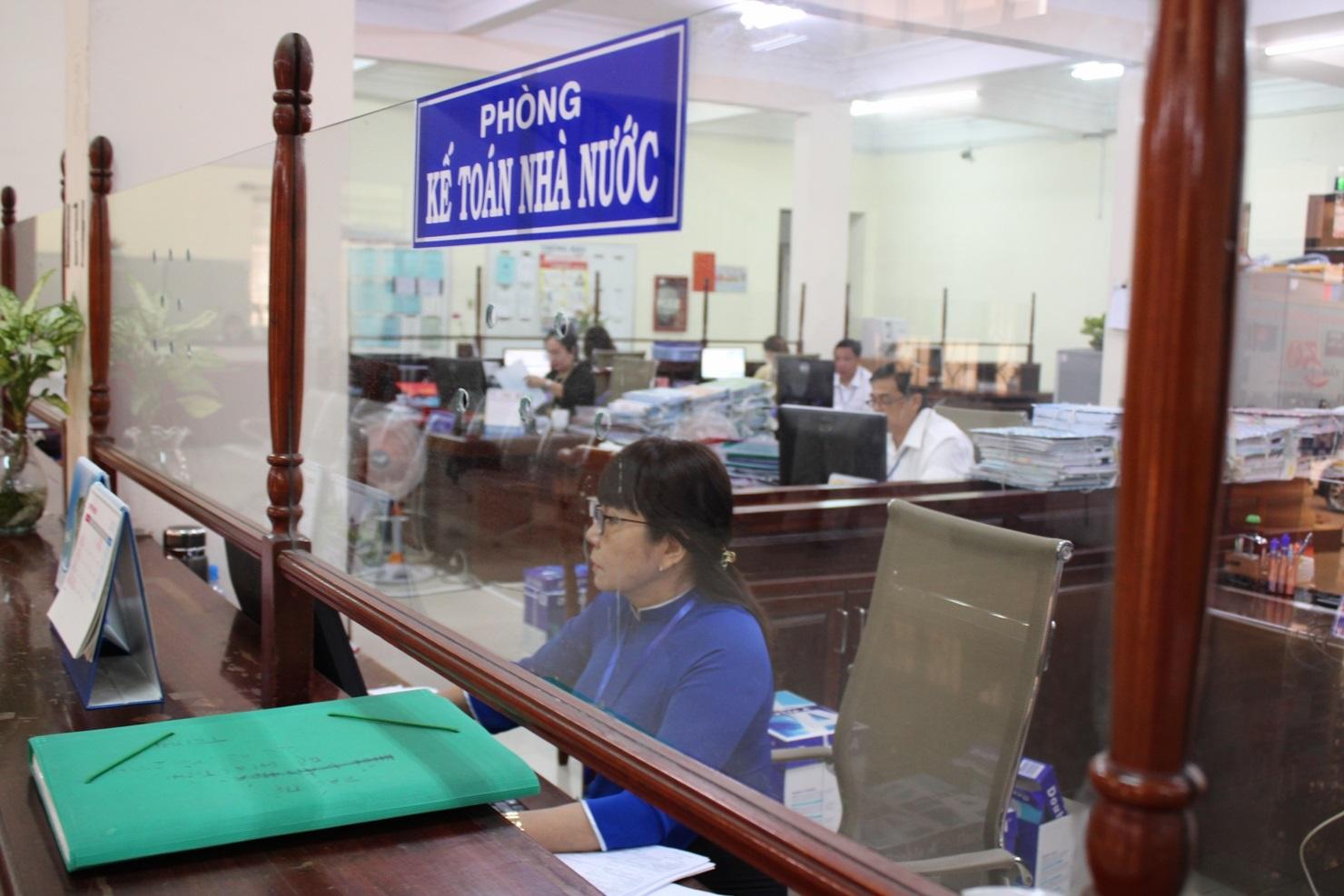 Cách thức nộp lệ phí trước bạ khi trúng đấu giá đất