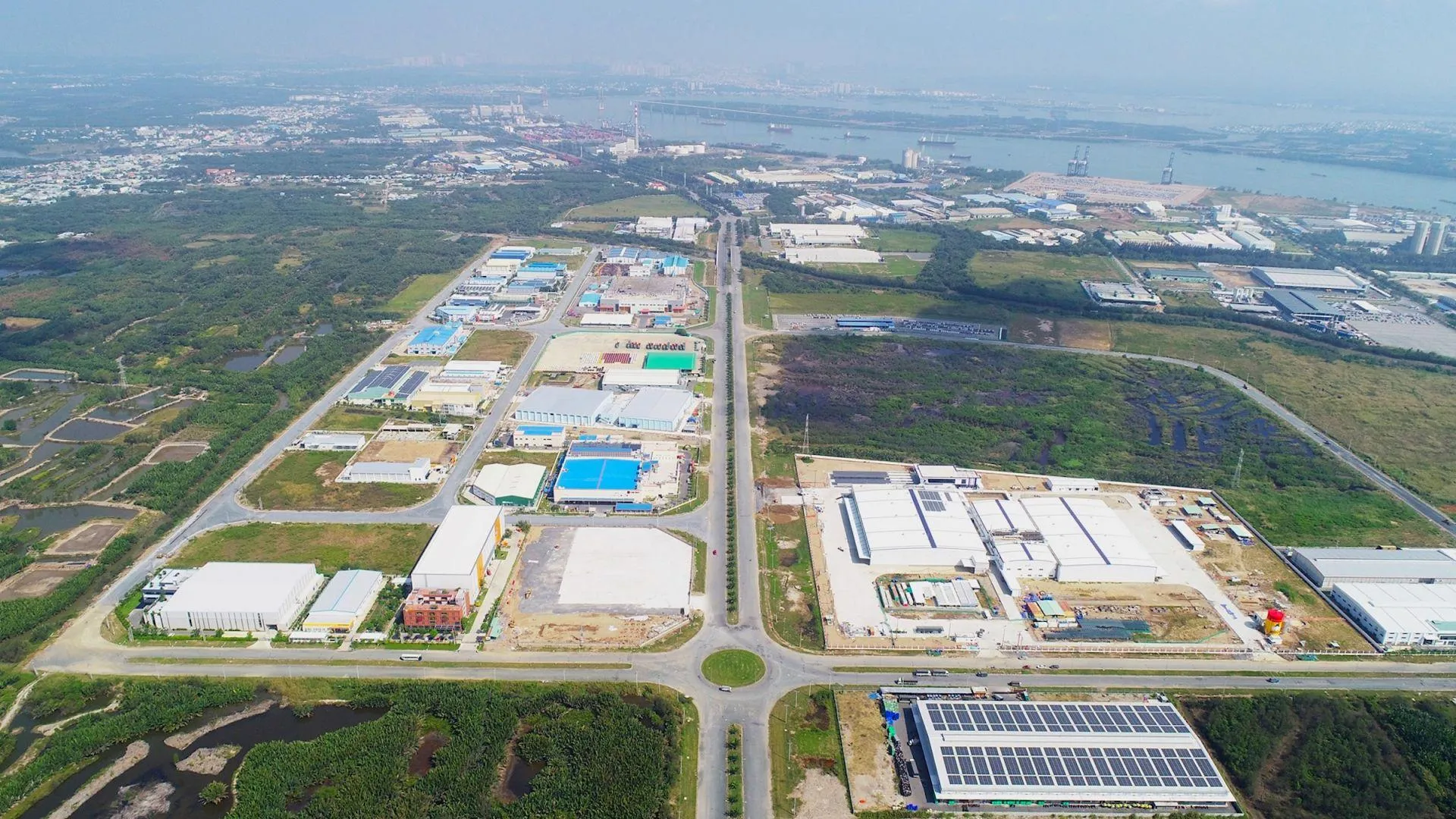 TP.HCM dự kiến mở rộng thêm khoảng 6.500 - 6.800 ha đất công nghiệp cho thuê trong 5 năm tới